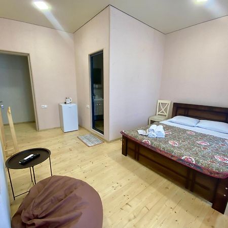 Moedani-Very Center Apartments In Kutaisi Exterior photo